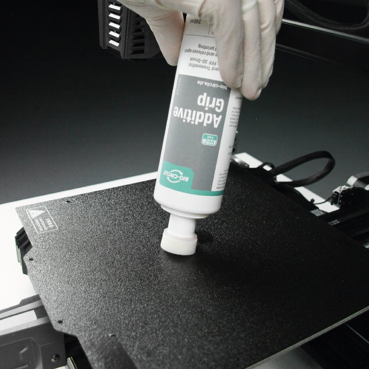 Reiniger auftragen_Additive Grip_A240915