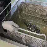 Teilereinigung im Ultraschallgerät_FOR CLEAN F_A02013