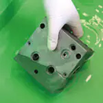 Teilereinigung in Cleanbox_Korrosionsschutz 200_A00153