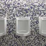 Urinal_Urin-Attacke_A50039