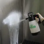 Schaumsprüher_Sprühen_H10003