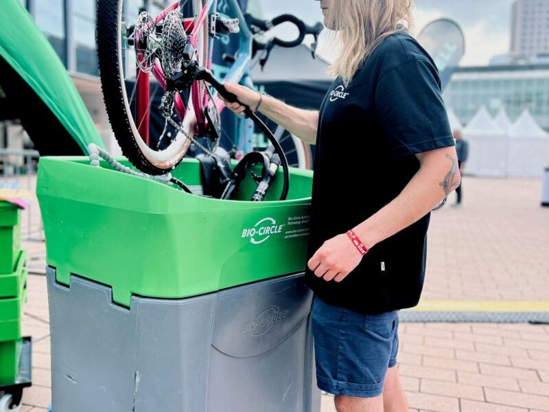 Fahrradwäsche mit dem BIO-CIRCLE GT-i